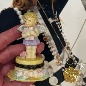 Vintage 1997 Enesco Angel Trinket Box Love Poems Jewelry Box